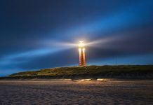 EL FARO DE LOS SIGLOS El faro de los siglos