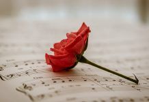 DERRAMAR AMOR Derramar Amor
