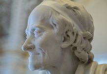 VOLTAIRE Voltaire
