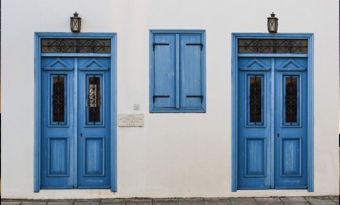 Las dos puertas