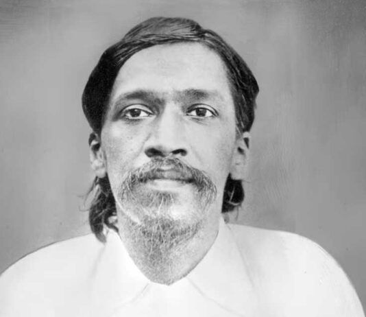 SRI AUROBINDO Sri Aurobindo